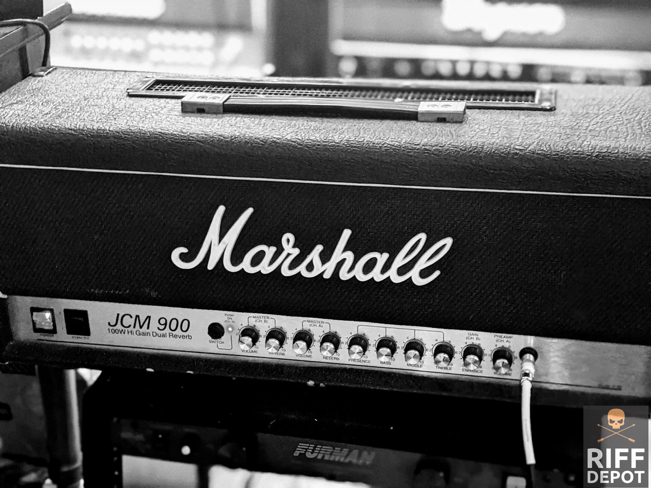 Marshall JCM 900