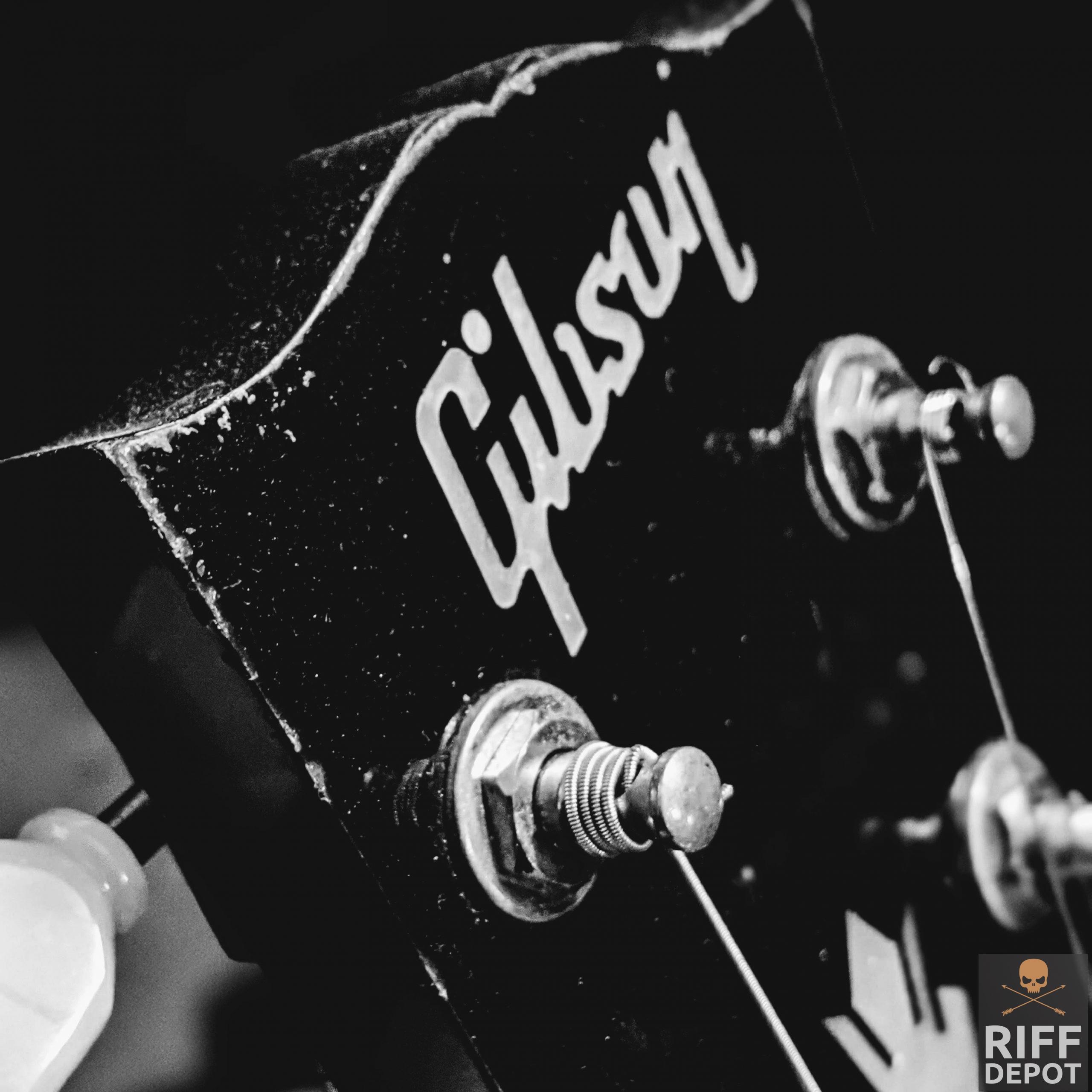Gibson Headstock